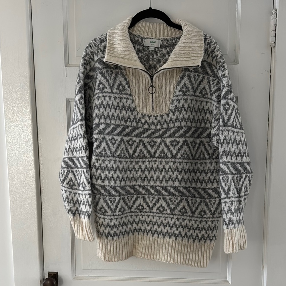 Aerie Fair Isle Gray and Cream Oversized Quarter zip Sweater